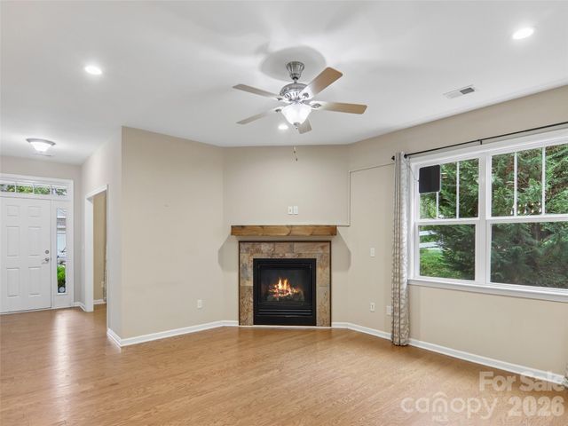 11 Eagle Pointe Way, Flat Rock, NC 28731