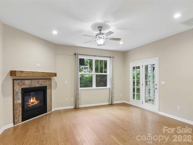 11 Eagle Pointe Way, Flat Rock, NC 28731