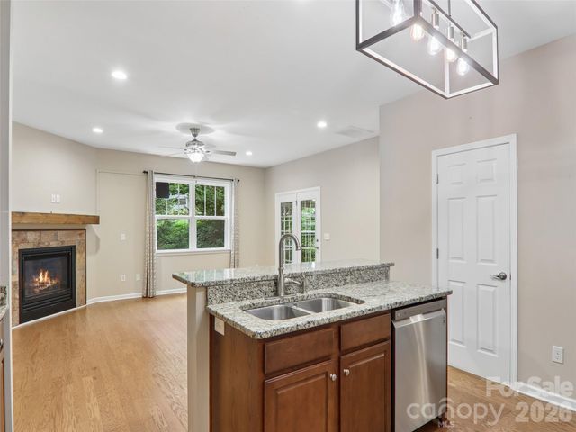 11 Eagle Pointe Way, Flat Rock, NC 28731