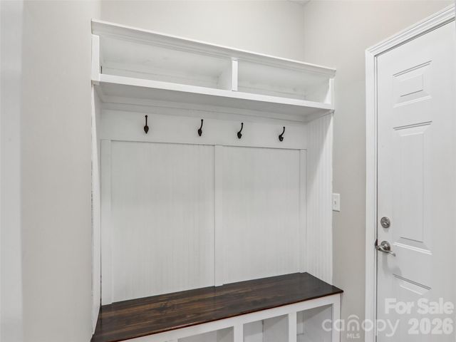 11 Eagle Pointe Way, Flat Rock, NC 28731