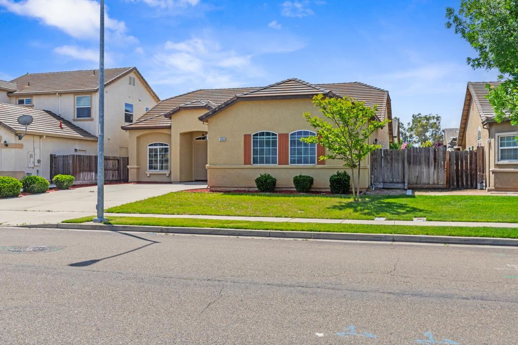 2060 Nebela Dr, Atwater, CA 95301