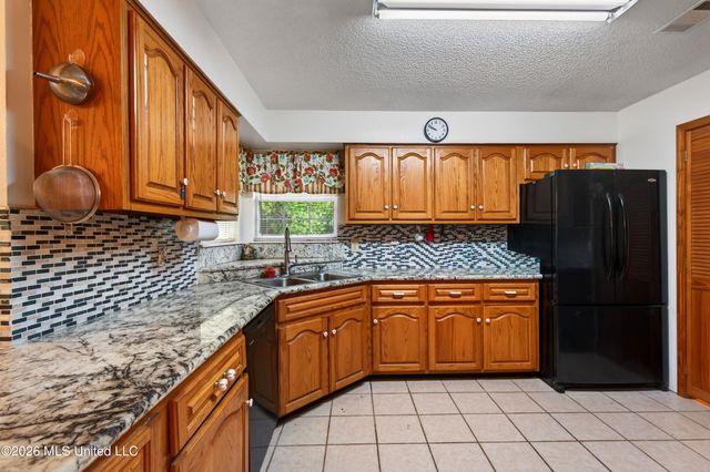 4925 Forestwood Drive, Gautier, MS 39553