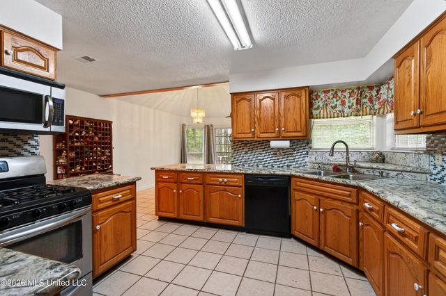 4925 Forestwood Drive, Gautier, MS 39553