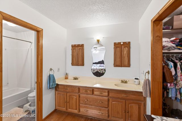 4925 Forestwood Drive, Gautier, MS 39553