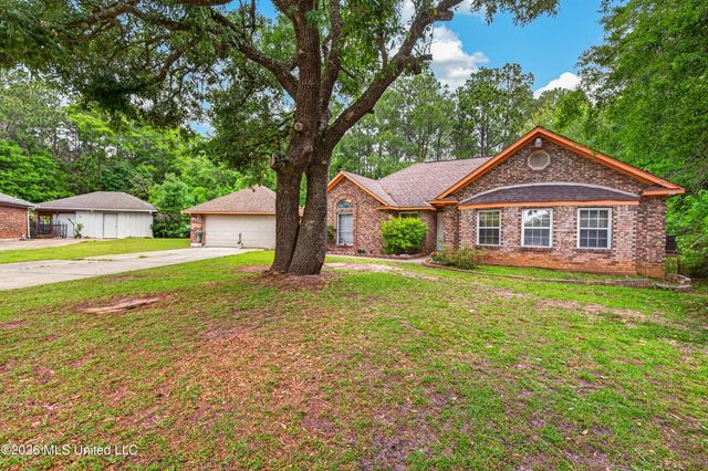 4925 Forestwood Drive, Gautier, MS 39553