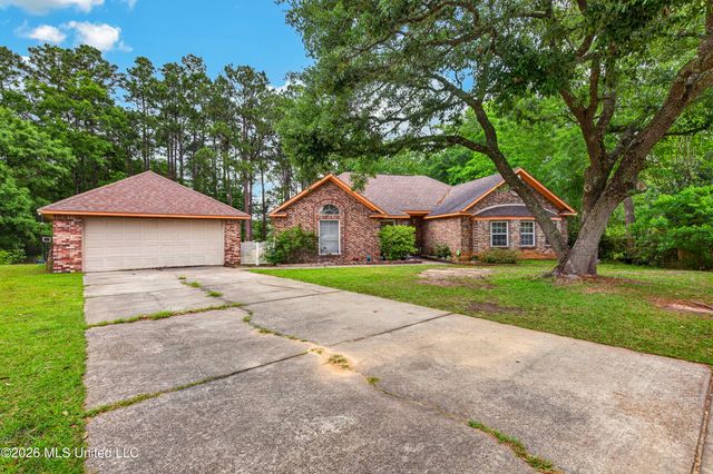 4925 Forestwood Drive, Gautier, MS 39553