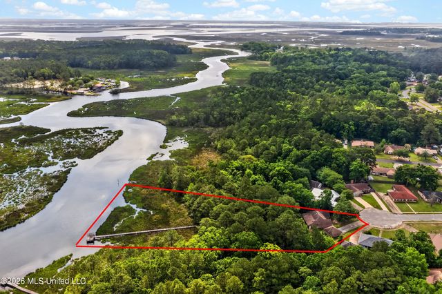 4925 Forestwood Drive, Gautier, MS 39553