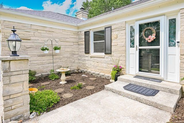 1515 E Dunstan Drive, Bloomington, IN 47401