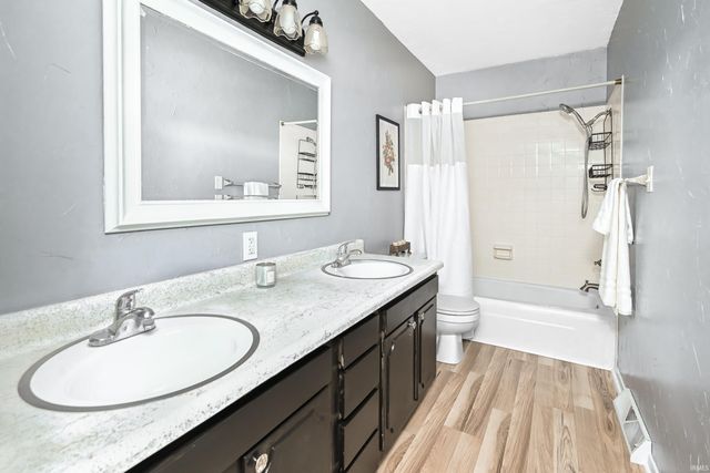 1515 E Dunstan Drive, Bloomington, IN 47401