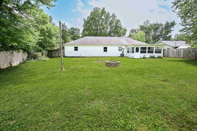 1515 E Dunstan Drive, Bloomington, IN 47401
