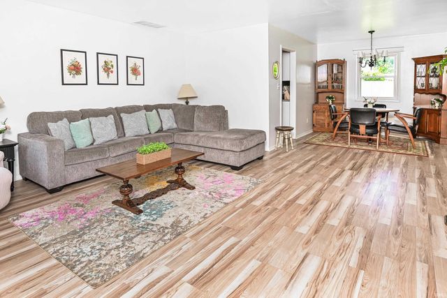 1515 E Dunstan Drive, Bloomington, IN 47401