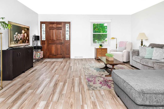 1515 E Dunstan Drive, Bloomington, IN 47401