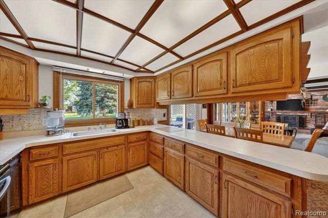 18178 22 Mile Road, Macomb, MI 48044