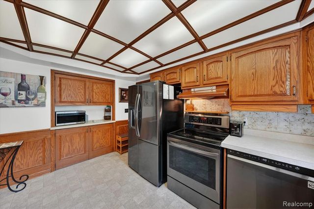18178 22 Mile Road, Macomb, MI 48044