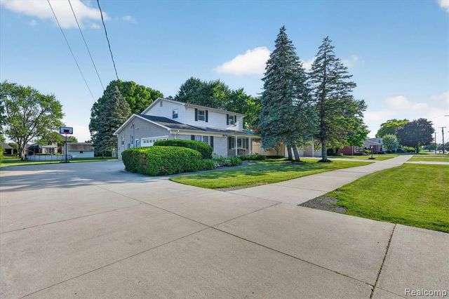 18178 22 Mile Road, Macomb, MI 48044