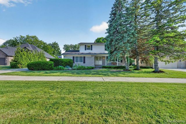 18178 22 Mile Road, Macomb, MI 48044