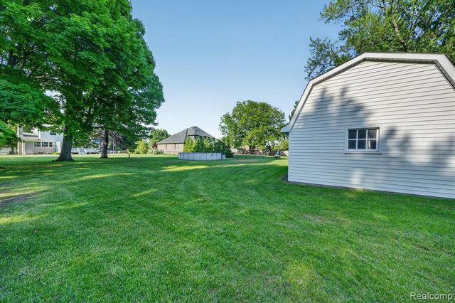 18178 22 Mile Road, Macomb, MI 48044