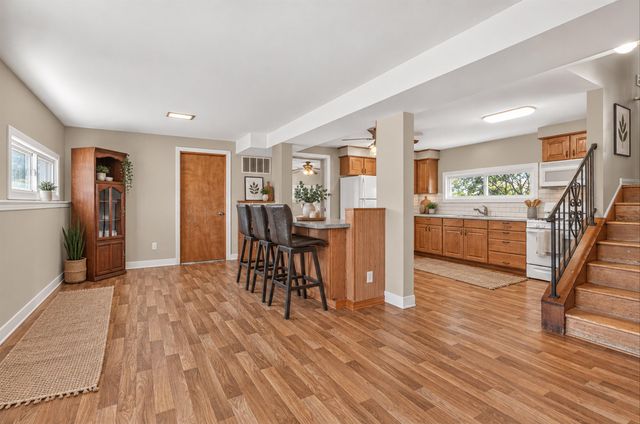9517 Farmer Drive, Highland, IN 46322
