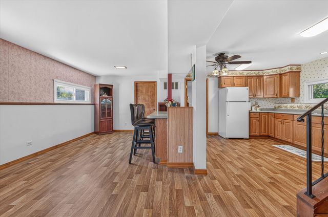 9517 Farmer Drive, Highland, IN 46322