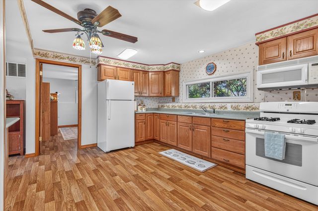 9517 Farmer Drive, Highland, IN 46322