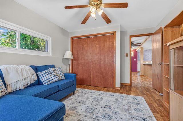 9517 Farmer Drive, Highland, IN 46322