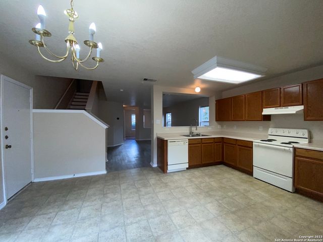 4938 CORIAN SPRINGS DR, San Antonio, TX 78247