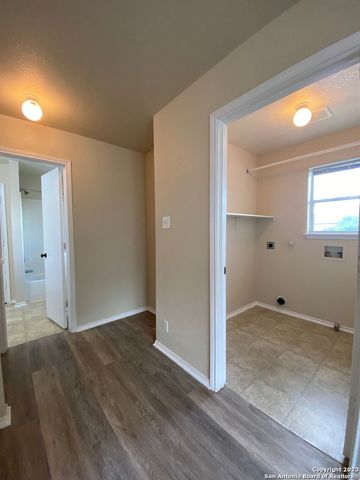 4938 CORIAN SPRINGS DR, San Antonio, TX 78247