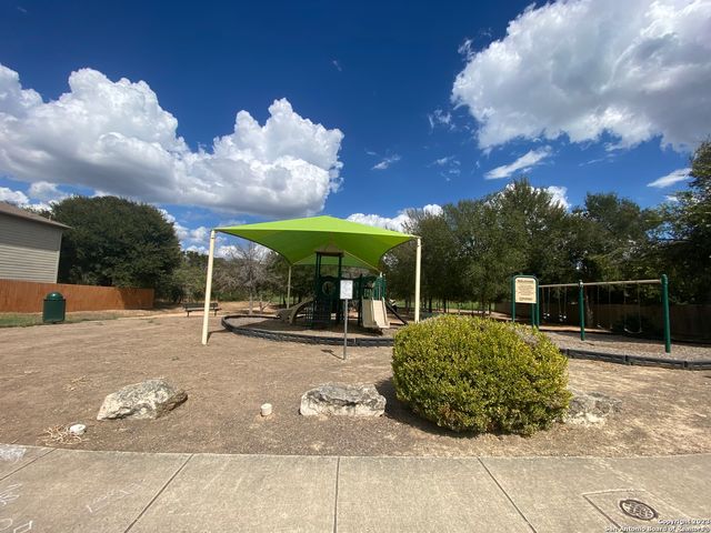 4938 CORIAN SPRINGS DR, San Antonio, TX 78247