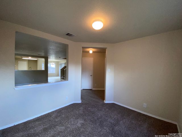 4938 CORIAN SPRINGS DR, San Antonio, TX 78247