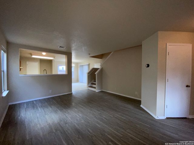 4938 CORIAN SPRINGS DR, San Antonio, TX 78247