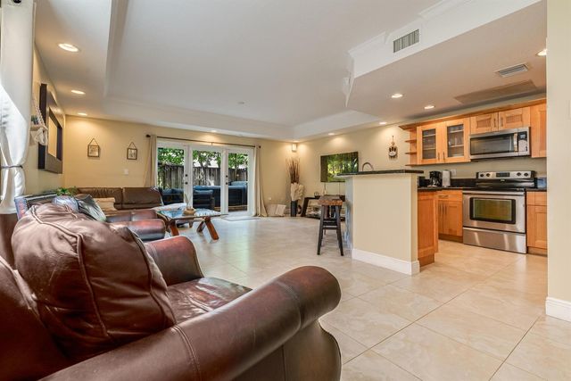 1721 SW 23rd Street 1721, Fort Lauderdale, FL 33315