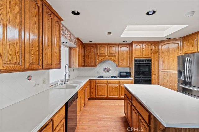 2110 W Avenue M8, Palmdale, CA 93551