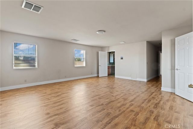 2110 W Avenue M8, Palmdale, CA 93551