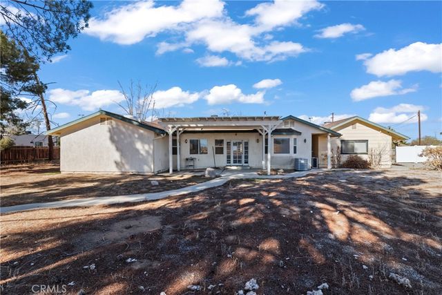 2110 W Avenue M8, Palmdale, CA 93551