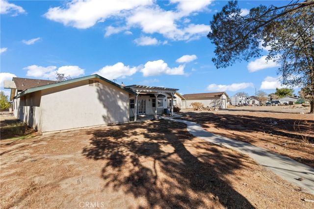 2110 W Avenue M8, Palmdale, CA 93551