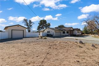 2110 W Avenue M8, Palmdale, CA 93551