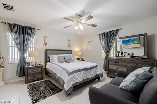 4245 34th AVE SE, Naples, FL 34117