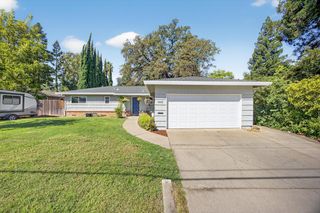 5325 Flagstone St, Carmichael, CA 95608
