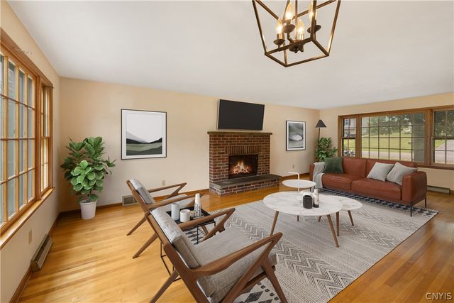125 Northwood Way, Camillus, NY 13031