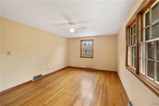 125 Northwood Way, Camillus, NY 13031