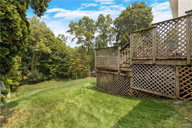 125 Northwood Way, Camillus, NY 13031