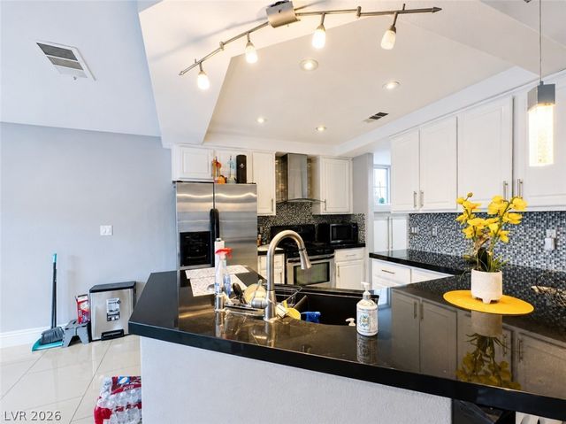 9706 Powell Plateau Court, Las Vegas, NV 89148