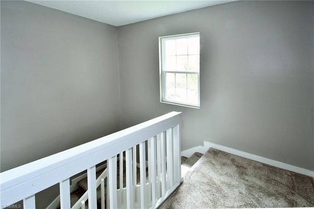 5832 Sir Knight Circle, Clemmons, NC 27012