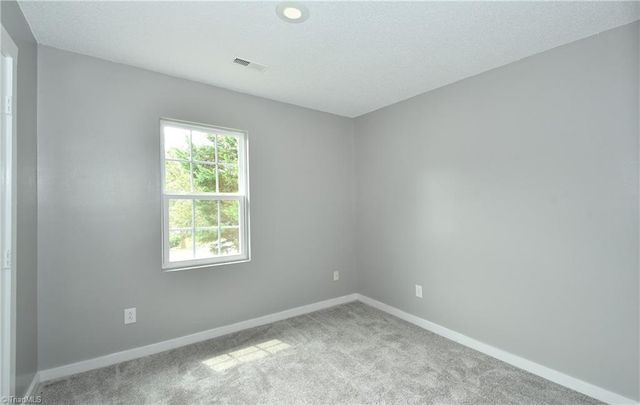5832 Sir Knight Circle, Clemmons, NC 27012