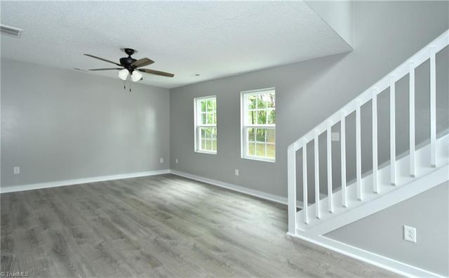 5832 Sir Knight Circle, Clemmons, NC 27012