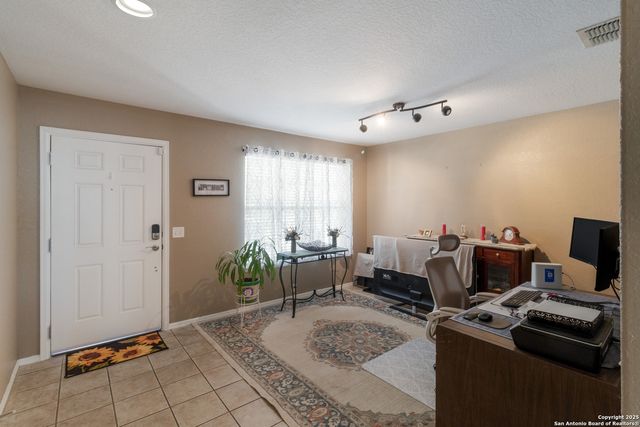 10917 Charreada, San Antonio, TX 78245