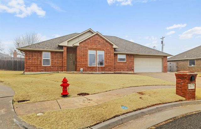 3801 Tori Place, Yukon, OK 73099
