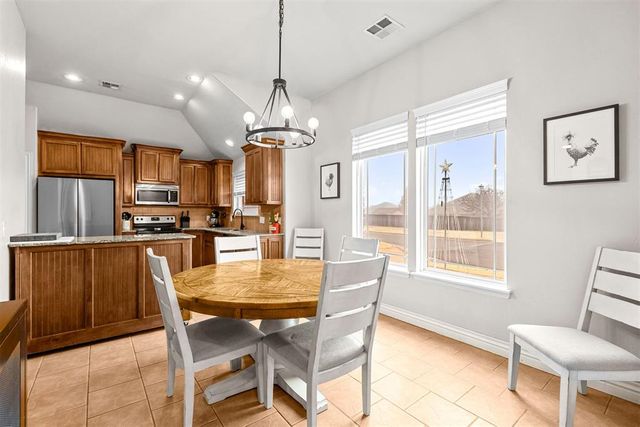 3801 Tori Place, Yukon, OK 73099