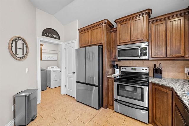 3801 Tori Place, Yukon, OK 73099