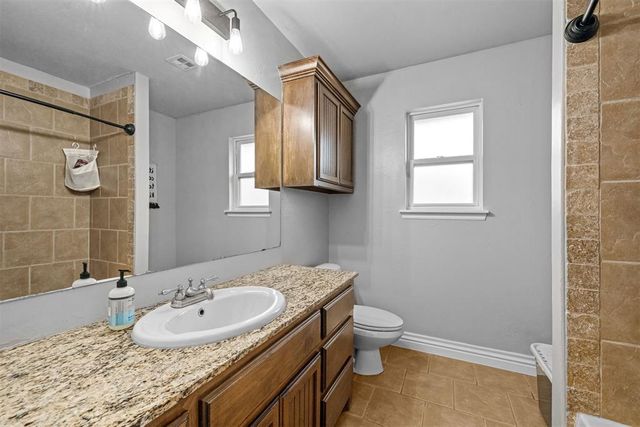 3801 Tori Place, Yukon, OK 73099